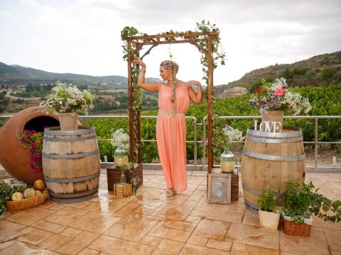 Rustic wedding style on winery